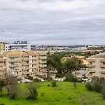 T1 Clube Da Rocha -500m Da Lägenhet *