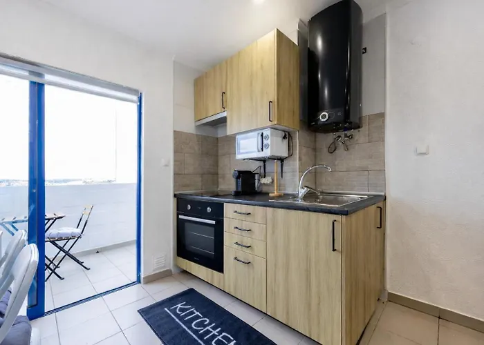 Apartamento T1 Clube Da Rocha -500m Da