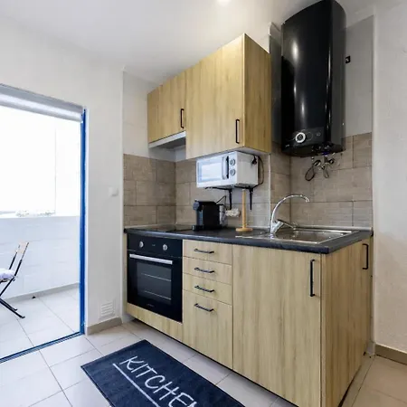 Apartment T1 Clube Da Rocha -500m Da